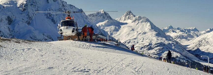 Hubschrauberrettung bei Skiunfall